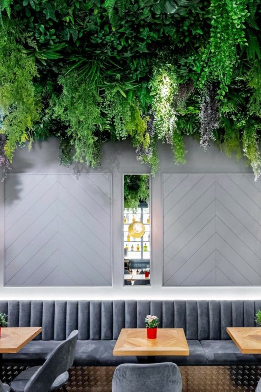 Carmen_Bar_Mijardinvertical8-scaled-r1trpbiwlib4sesz7w2okt4mvy21uuu3vh2bnx44qo